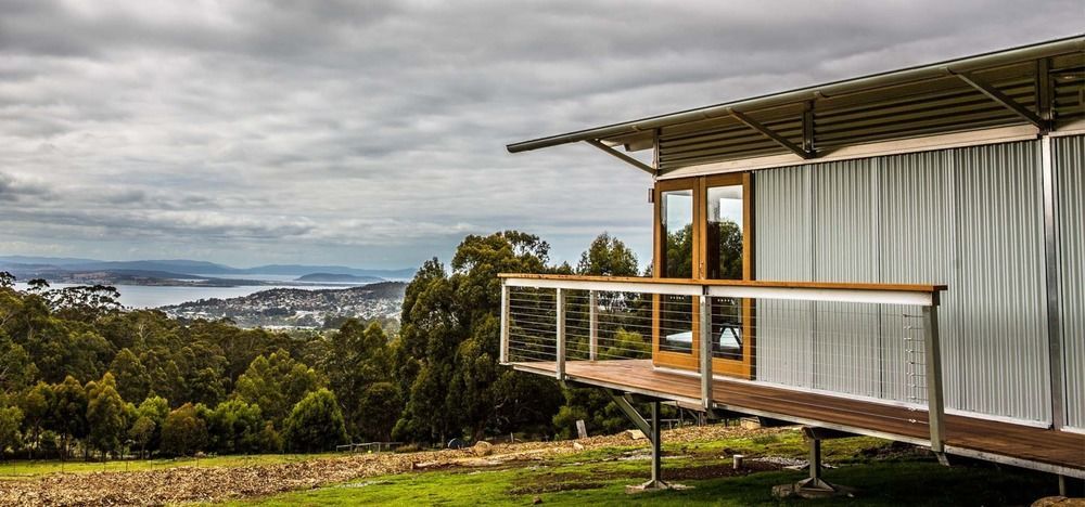 Hobart Hideaway Pods Bed & Breakfast Kingston Exterior photo