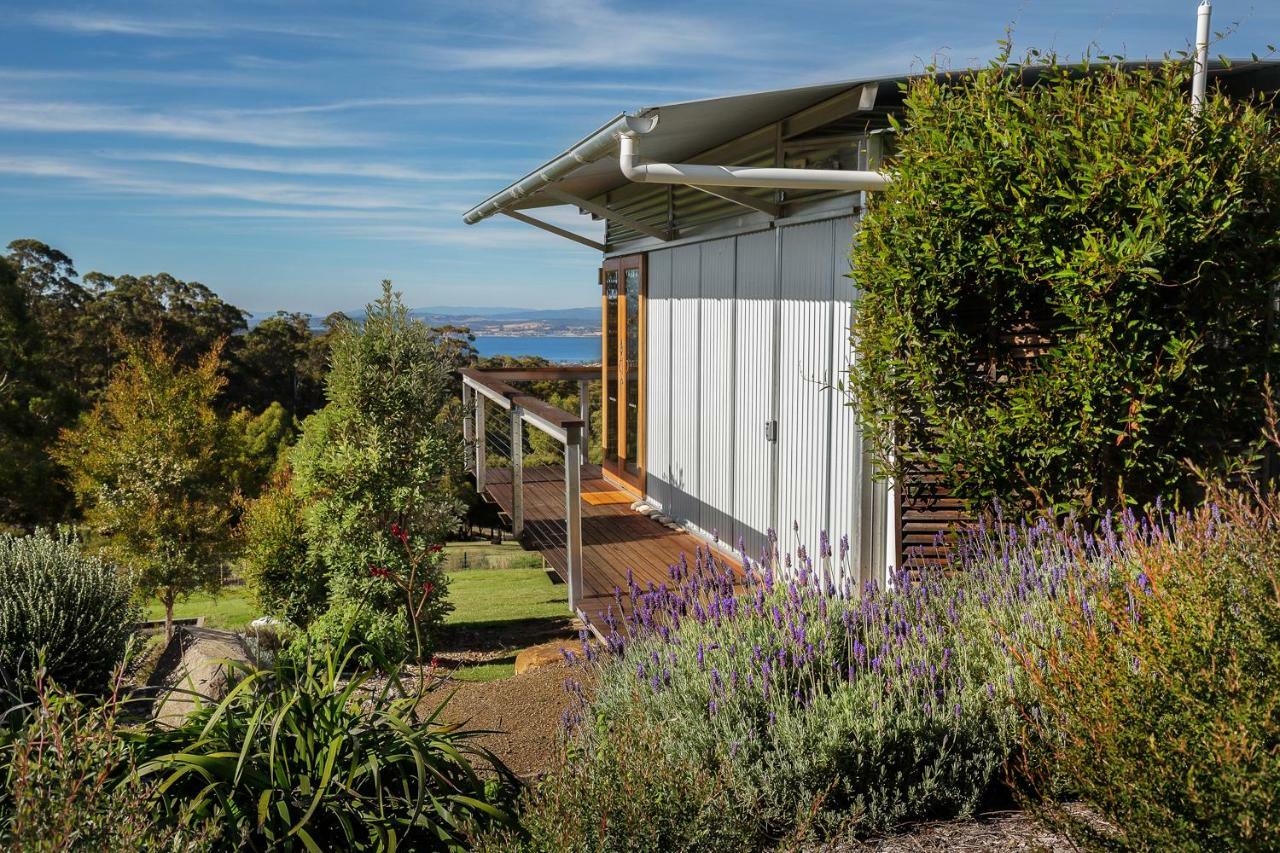 Hobart Hideaway Pods Bed & Breakfast Kingston Exterior photo