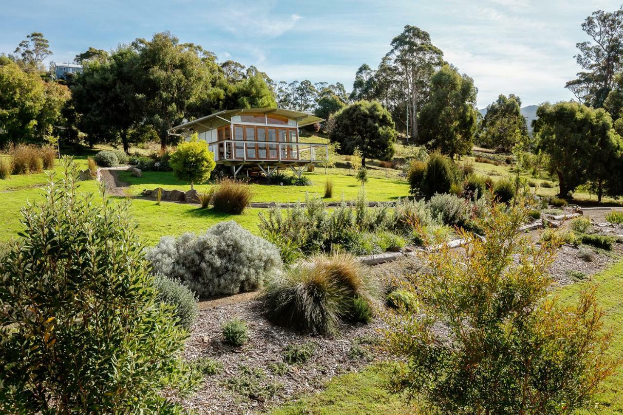 Hobart Hideaway Pods Bed & Breakfast Kingston Exterior photo